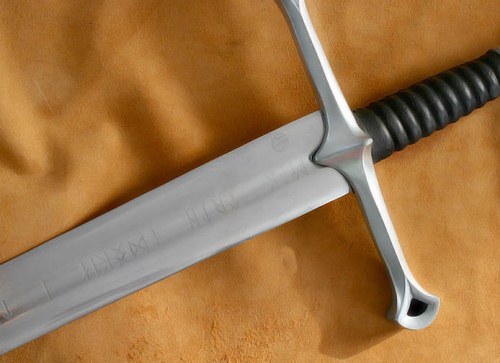 Anduril Crossguard