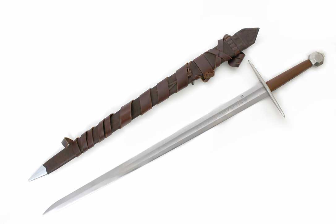Darksword 1340 – Two Handed Templar* (sharpened)