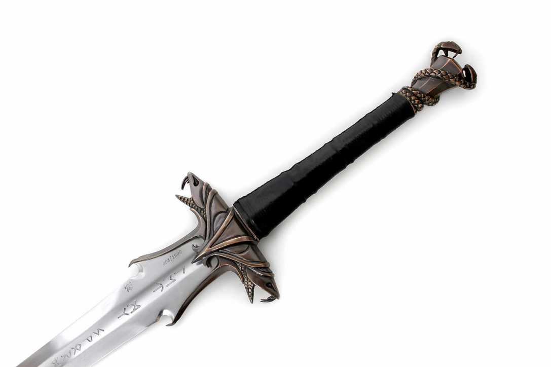 Darksword 1320 - The Warmonger Sword (sharpened) 1