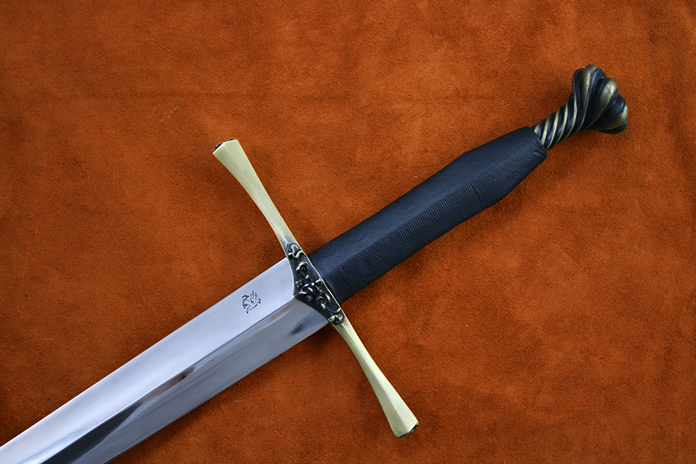 Darksword 1322 - Sovereign Sword  1