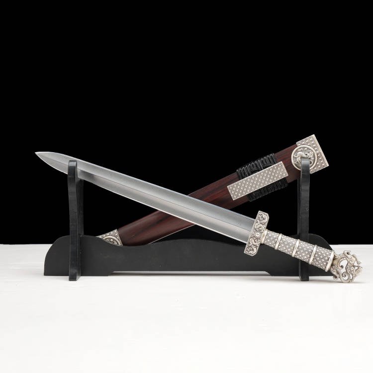 Project X - Dragon Dagger made from Meteorites 3