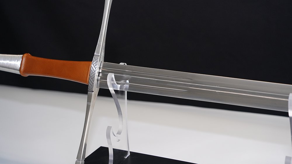 Swordier Fantasy Longsword with Genuine Leather Scabbard 1