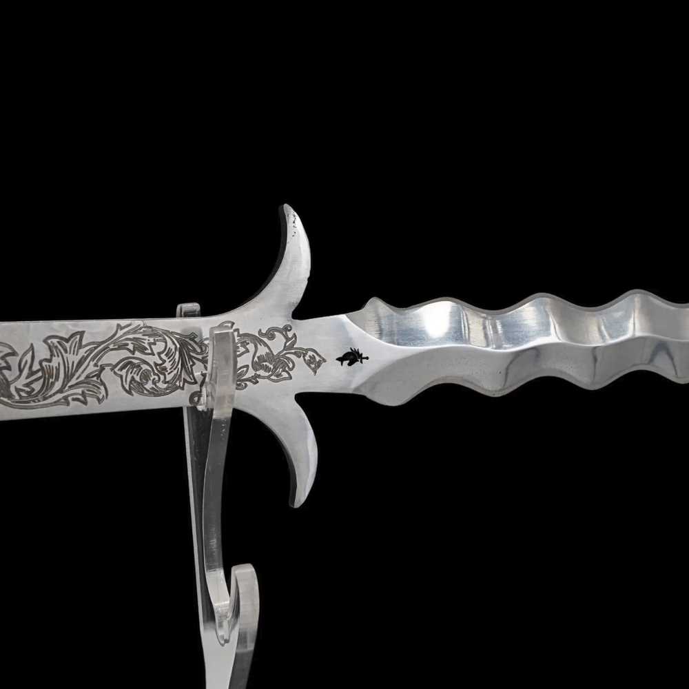 Swordier Spring Steel Flamberge Greatsword 4