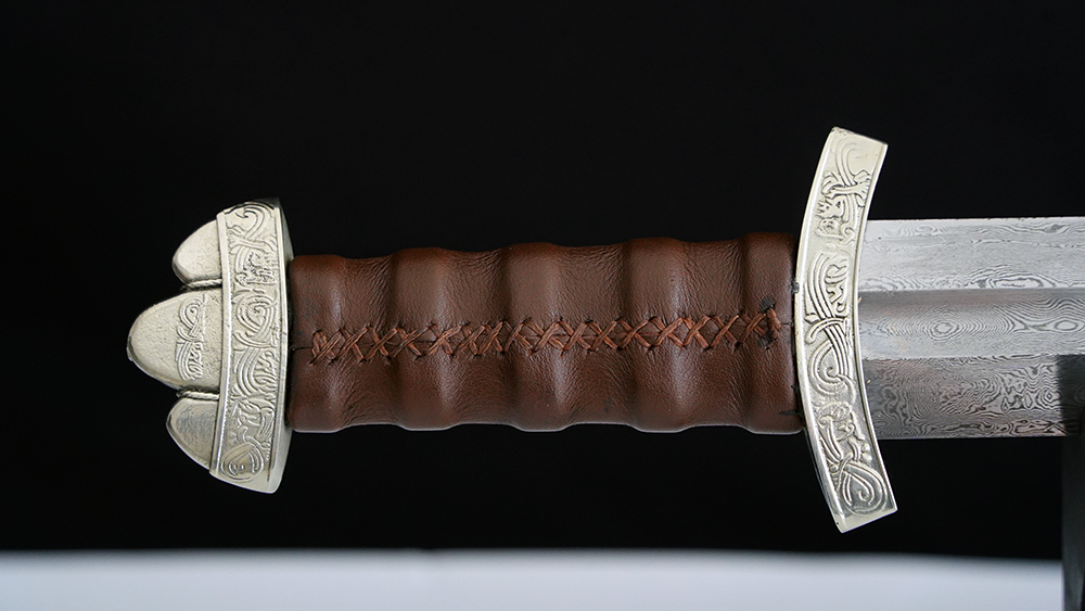 Swordier White Bronze Damascus Steel Viking Sword with Genuine Leather Scabbard 5