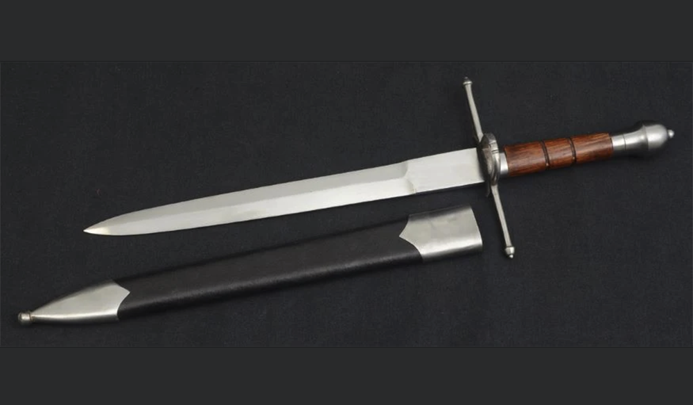 Kingdom of Arms Main Gauche Parrying Dagger (Man at Arms Collection)