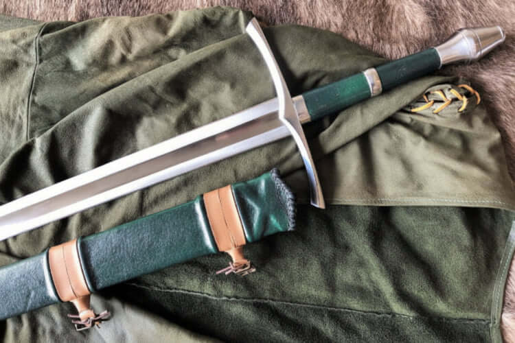 Kingdom of Arms Sword of Strider